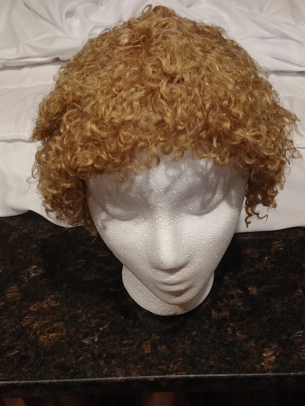 Blonde Curly Short Wig - Natural Honey Blonde
